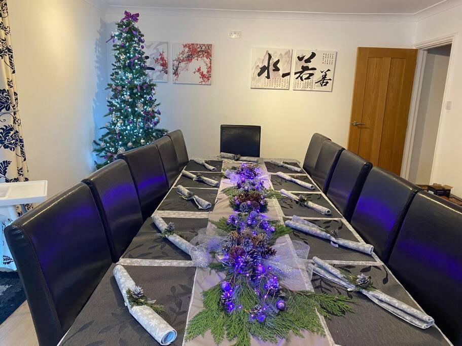 ת'טפורד Hen & Stag Retreat Weekend Stay Sleeps 10 To 30 מראה חיצוני תמונה